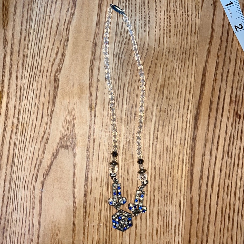 Beautiful sparkly necklace, 17” length